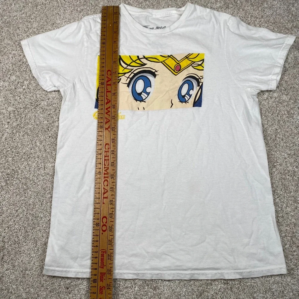 Sailor Moon Eyes Graphic White T-Shirt‎ - Anime Manga Cartoon Tee Small Her Eyes